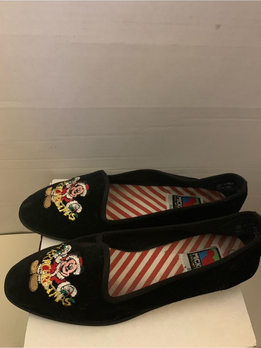 Vintage Mickey Unlimited/Disney Black Embroidered Mickey Floral Slip-On Flats